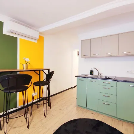 Intimate Studio Basilica Cistern Apartment